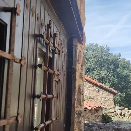 別荘 Casa Rural Pico Urbion Y Laguna De Urbion - El Quintanarejo-Vinuesa *